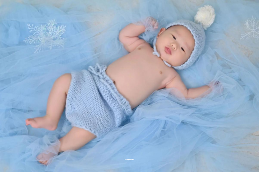 韶关宝宝几个月开始吃辅食 韶关宝宝几个月开始吃辅食